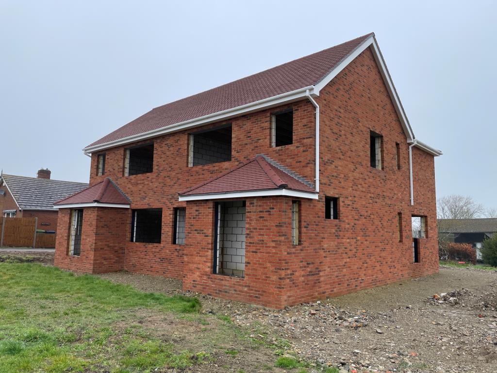 Lot: 95 - A PAIR OF THREE/FOUR-BEDROOM SEMI-DETACHED HOUSE FOR COMPLETION -
